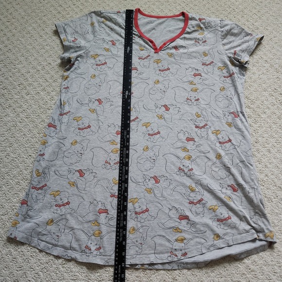 Disney Dumbo All Over Print Grey V Neck Sleep Shirt Nightgown Women's XL/2XL - Picture 3 of 7